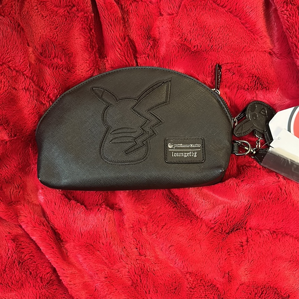 Loungefly Pokemon wrist clutch - Picture 2 of 3